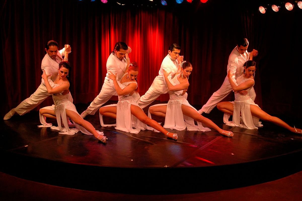 The-Charm-of-Rojo-Tango-at-the-Faena-Hotel