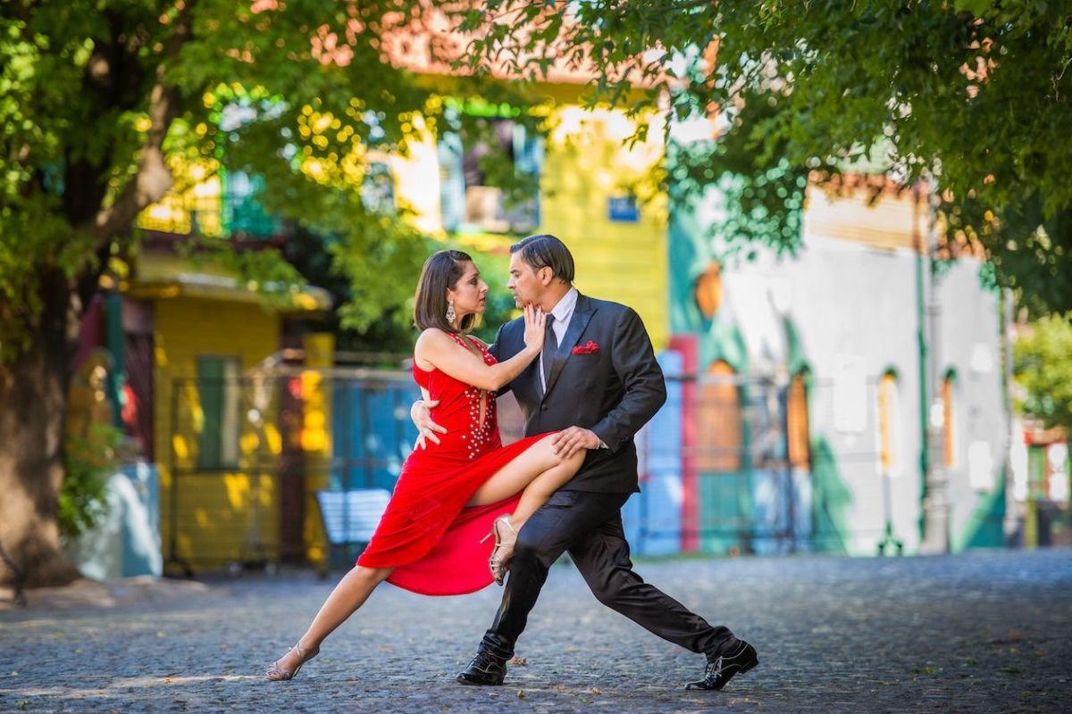 Street-tango-in-Buenos- Aires